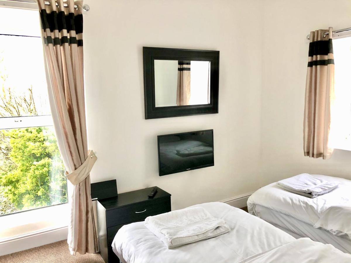 Clydfan Apartment Хоулихед Екстериор снимка