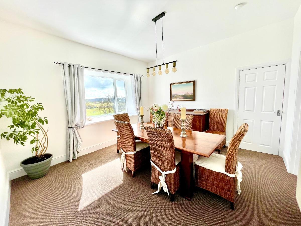 Clydfan Apartment Хоулихед Екстериор снимка