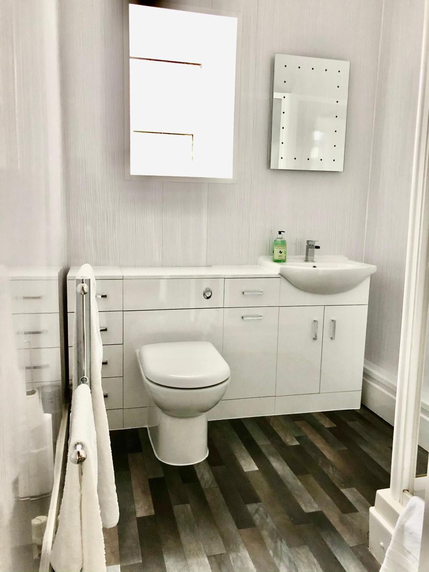 Clydfan Apartment Хоулихед Екстериор снимка