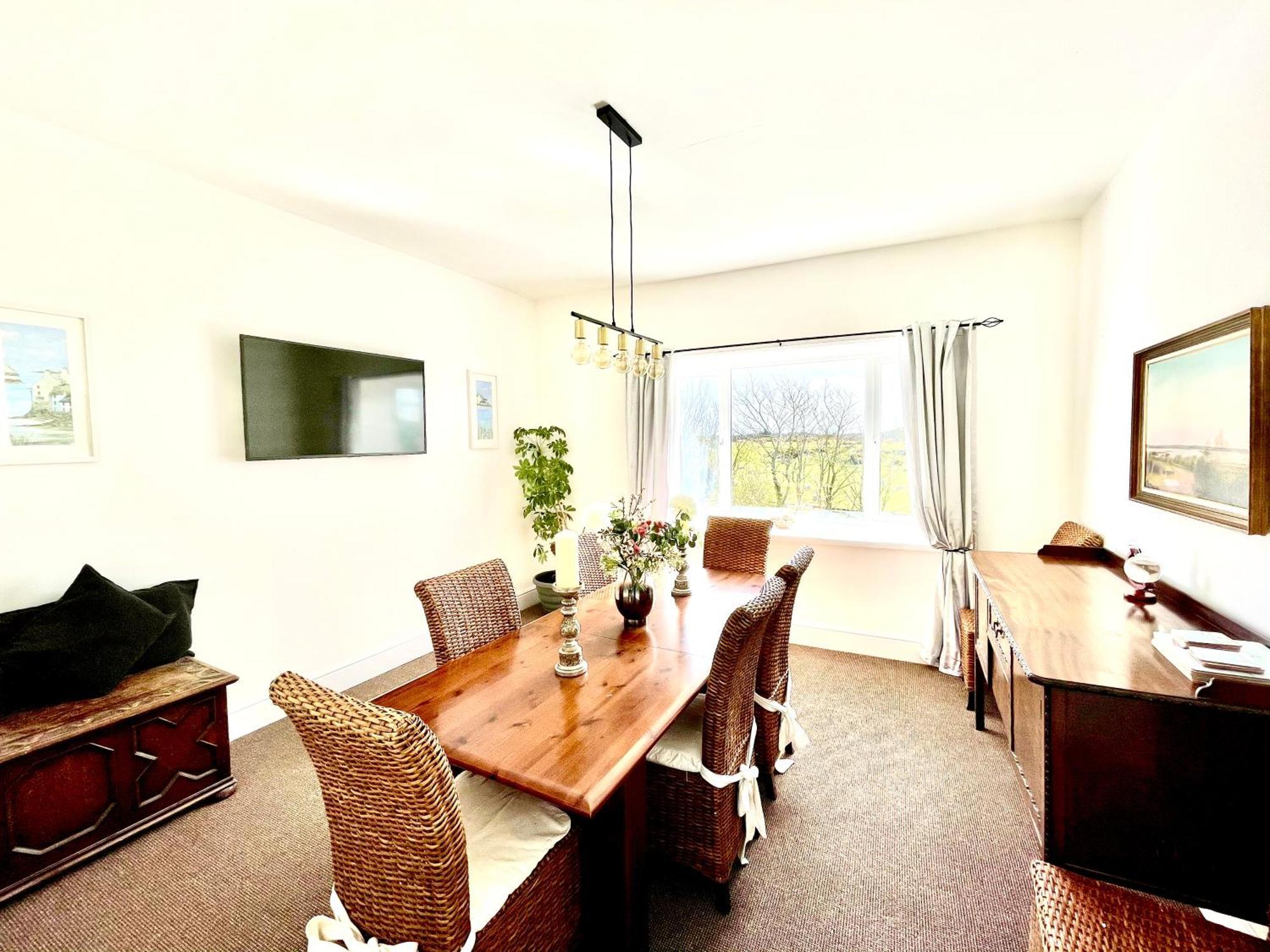 Clydfan Apartment Хоулихед Екстериор снимка