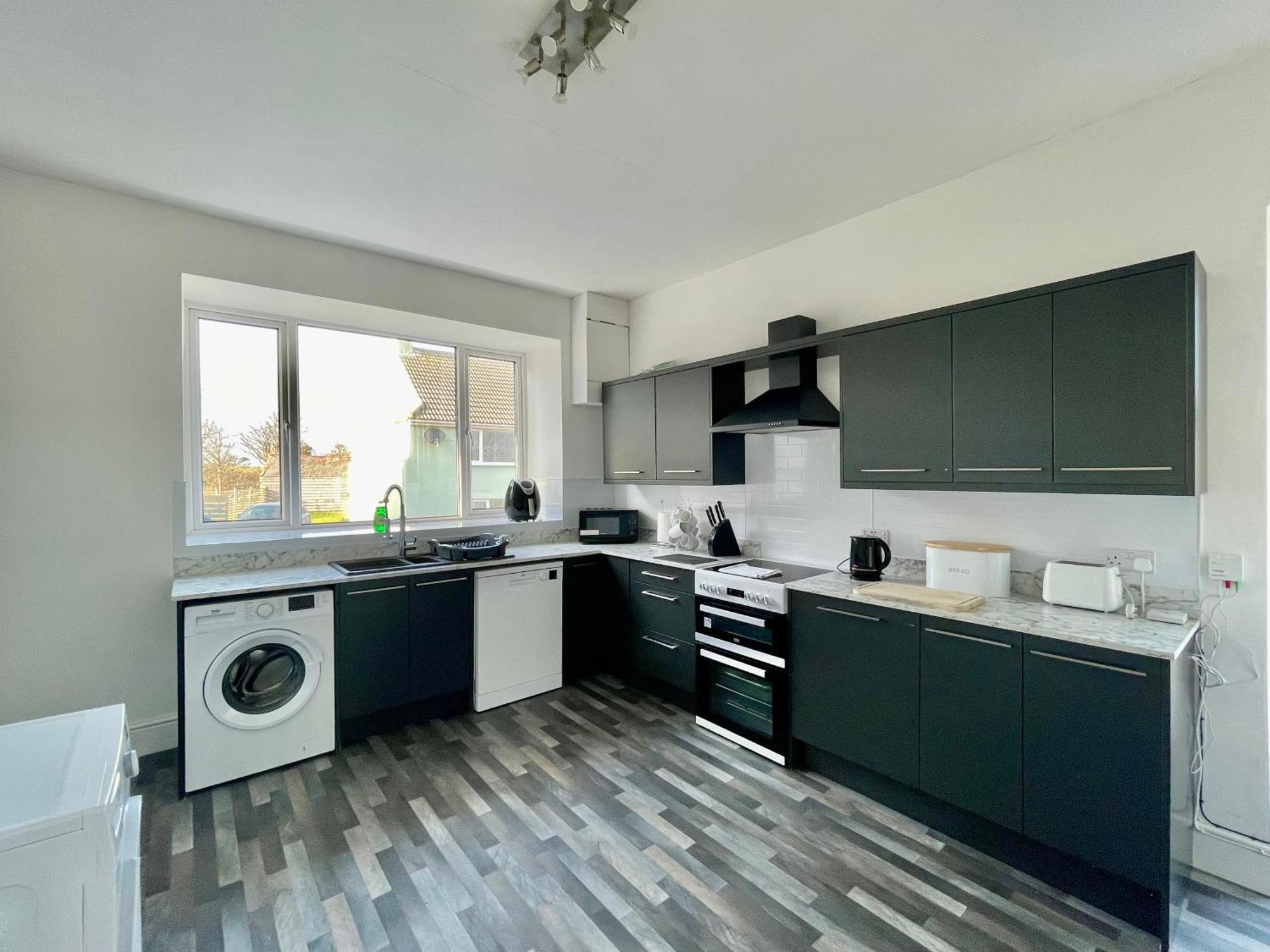 Clydfan Apartment Хоулихед Екстериор снимка
